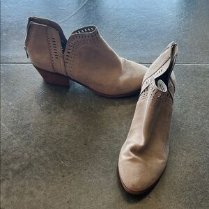 Women's Tan Ankle Boots size 7.5